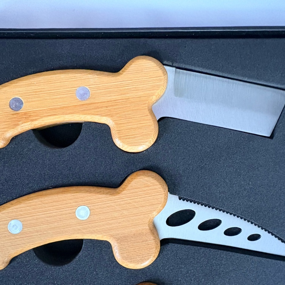 Cockcuterie Boards Penis shaped Wooden Handle Cheese Knife Set - Picture 3 of 5